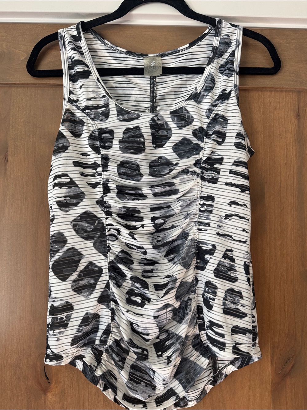 XCVI Movement Active Tank Top Womens M Black & White Rouching sleeveless sheer